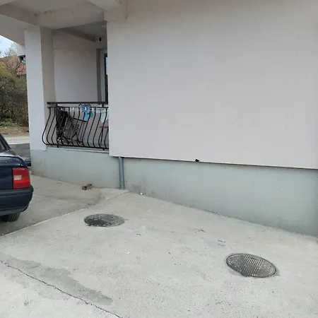 Bakabaka Apartment Pojate